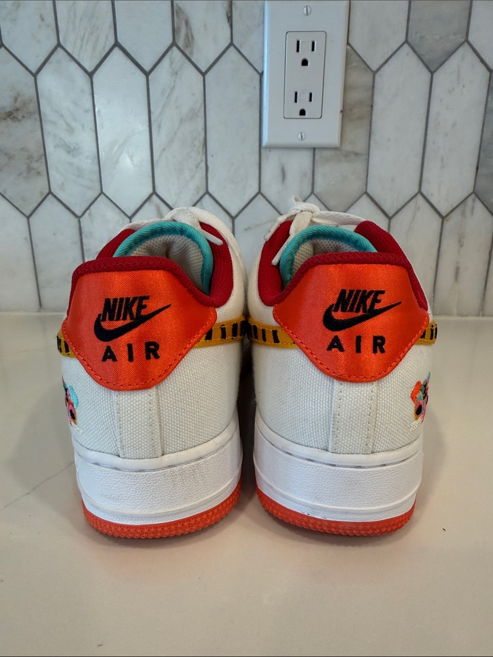 Nike Air Force 1 '07 LX 'Year Of The Tiger' Sail Gold  woman’s SIZE 8.5 - Picture 5 of 9
